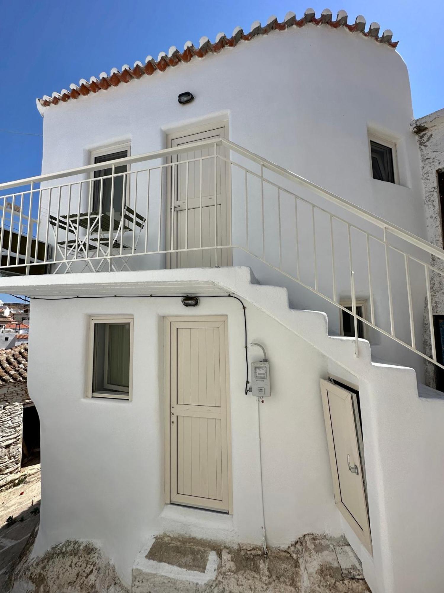 Lythi Kythnos Apartment Exterior photo