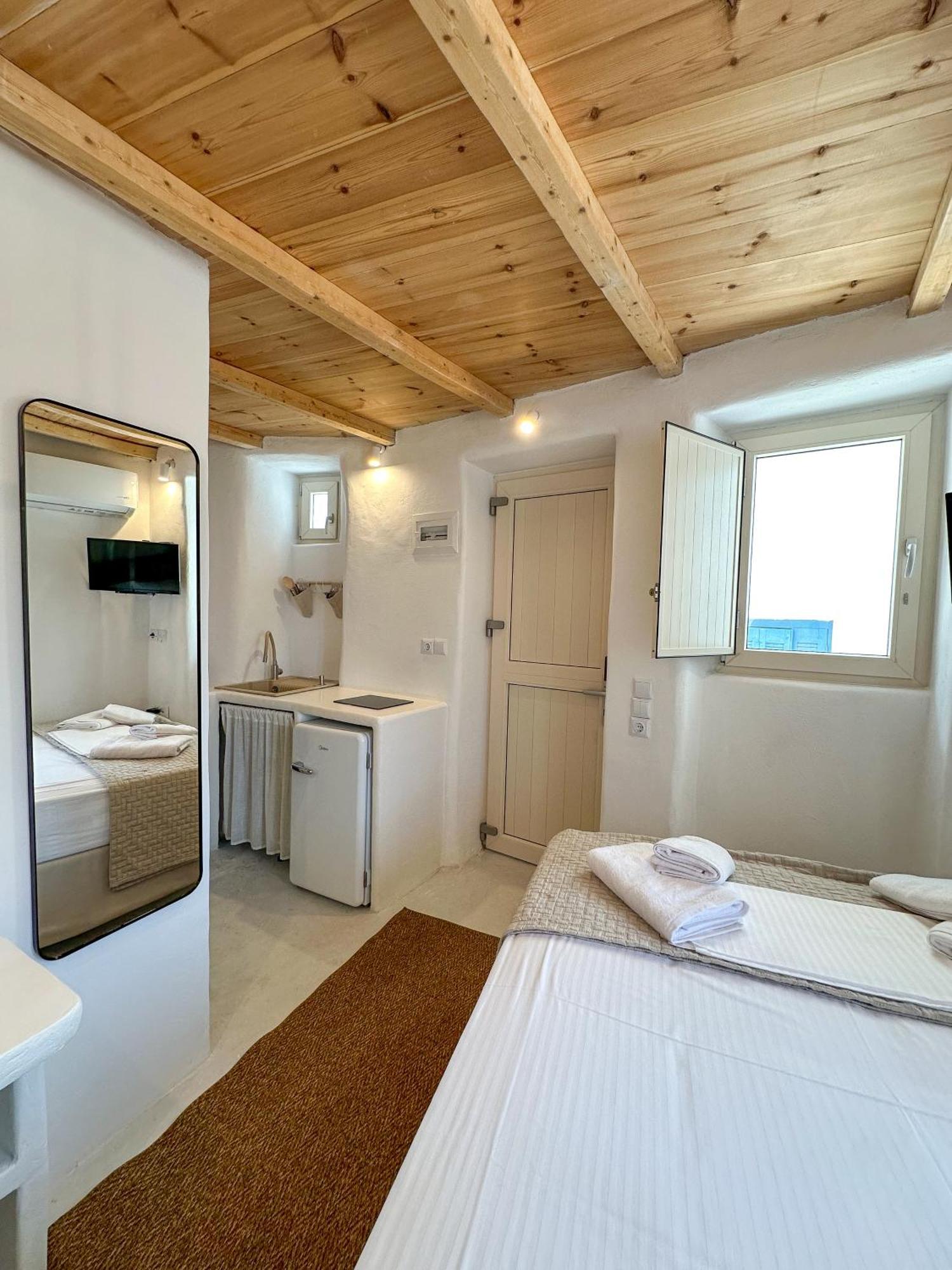 Lythi Kythnos Apartment Exterior photo