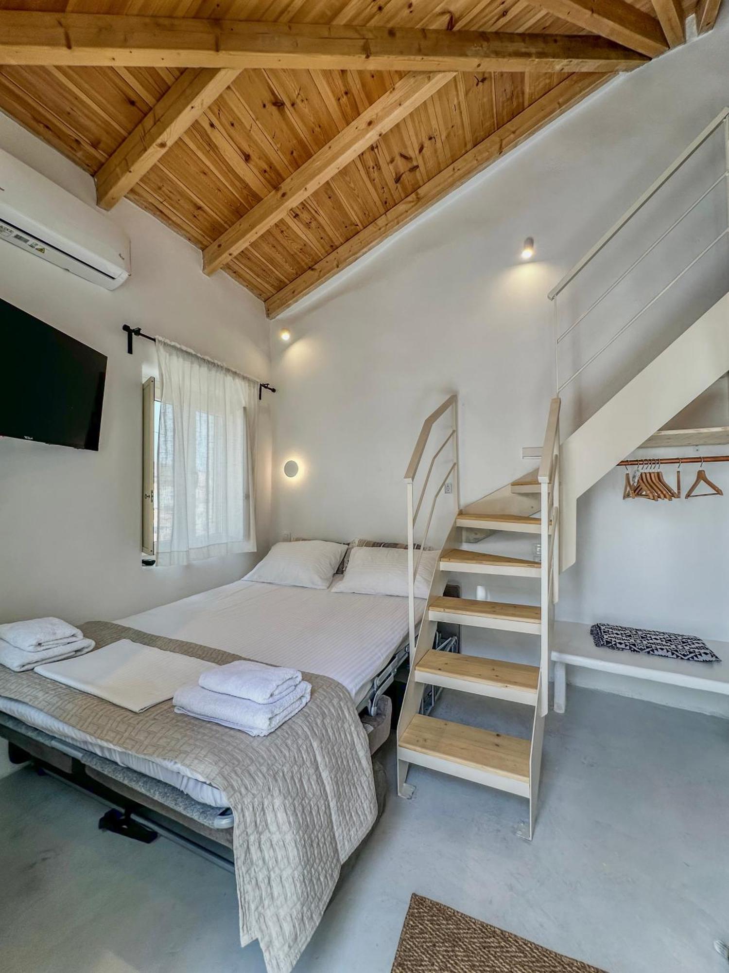Lythi Kythnos Apartment Exterior photo